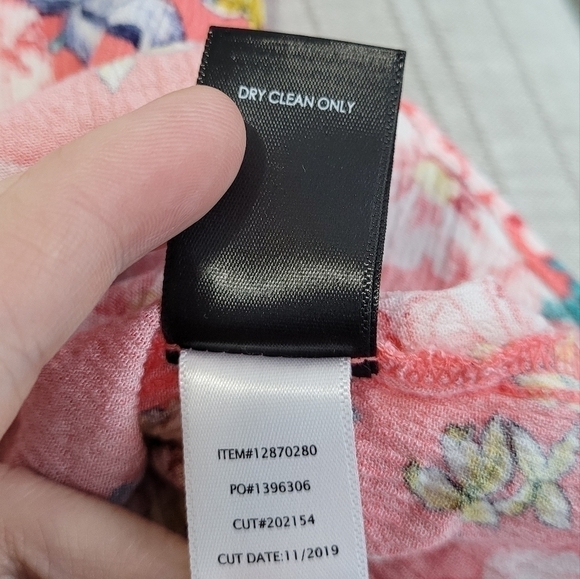 Torrid Floral Tank Top Adjustable Straps - Picture 7 of 9